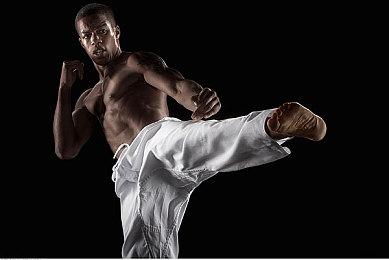 《赛博朋克2077》2.0 9＆21推出 往日之影9＆26更新